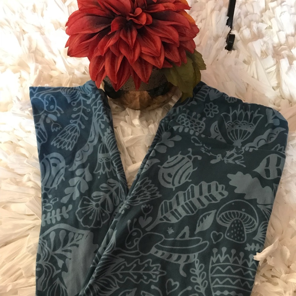 Women’s Lularoe Leggings